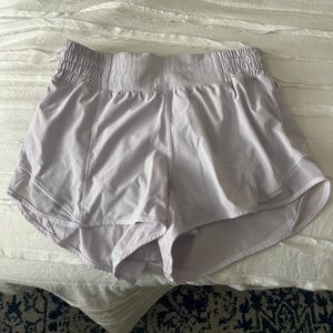 Lululemon Hotty Hot shorts 2.5 inch shorts, high rise waist